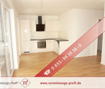 Schöne Erdgeschosswohnung mit barrierefreiem Bad und toller Terrass... - Photo 1