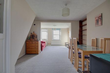 3 bedroom terraced house to rent - Photo 2