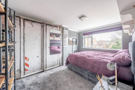 4 bedroom semi-detached house to rent - Photo 4