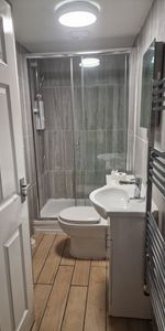 Room in a Shared House, Mansfield Road, NG1 - Photo 3