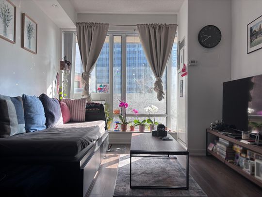 For Lease - 60 Berwick Avenue Unit# 417, Toronto, Ontario - Photo 1