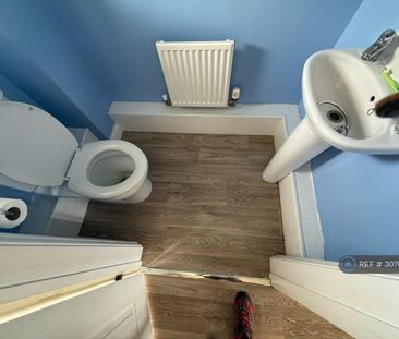 2 bedroom terraced house to rent - Photo 6