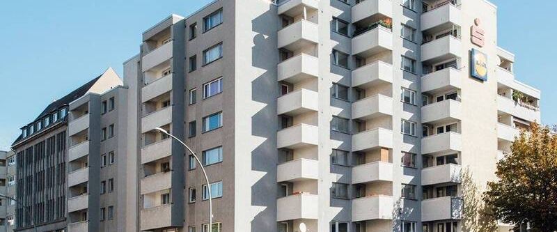 1-Zimmer-Wohnung: Singles mit Handwerksgeschick aufgepasst - direkt am U-Bhf Kleistpark! - Foto 1