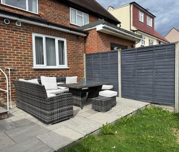 Burgess Avenue, Kingsbury, NW9 - Photo 1