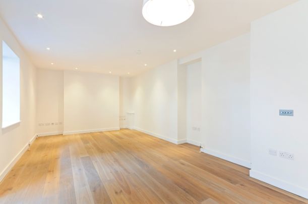1 Bedroom Flat, Rupert Street, London, Greater London, Soho, W1D - Photo 1