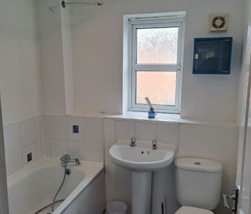 Room in a Shared House, Newton Heath, M40 - Photo 6