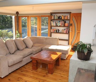 Ideally Located Family Home - Photo 1