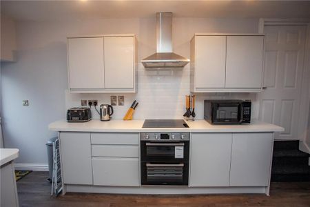 Property to rent - Photo 5