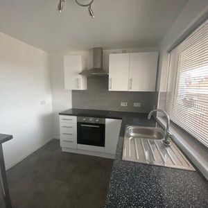 Park Street - Photo 2