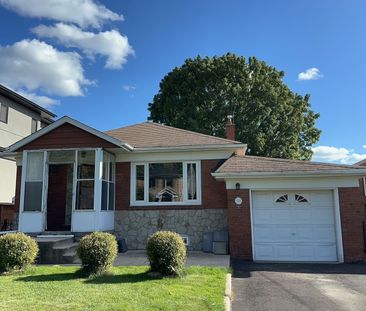 For Lease - 203 Van Dusen Boulevard, Toronto, Ontario - Photo 2