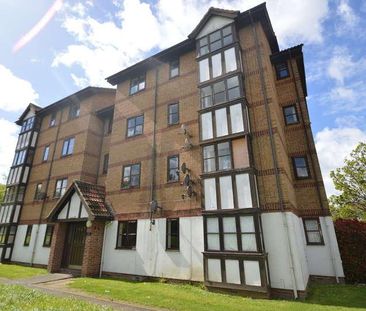 Frobisher Road, Erith, DA8 - Photo 3