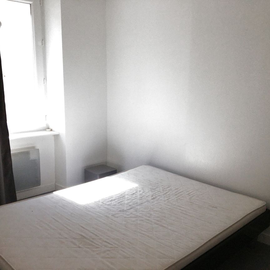 Location Appartement 2 pièces 32m² CHERBOURG-EN-COTENTIN 50100 - Photo 1