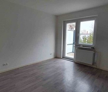 Gemütliche 2-Zimmer-Wohnung mit tollem Schnitt und Balkon sucht Handwerker! - Foto 5