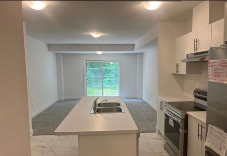 For Lease - 11 Franklin Trail Unit# Lower, Barrie, Ontario - Photo 5