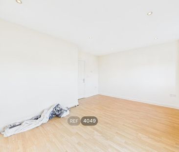 3 bedroom detached house to rent - Photo 4