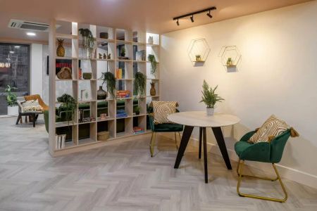 Studio Silver - Photo 5