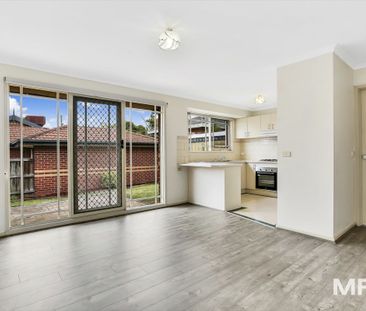 2/30 Highclere Avenue, Mount Waverley - Photo 3