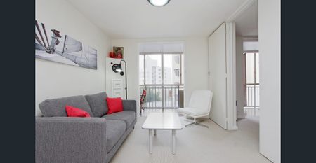 Modern, Furnished Apartment in a Prime Inner-City Location - Photo 5