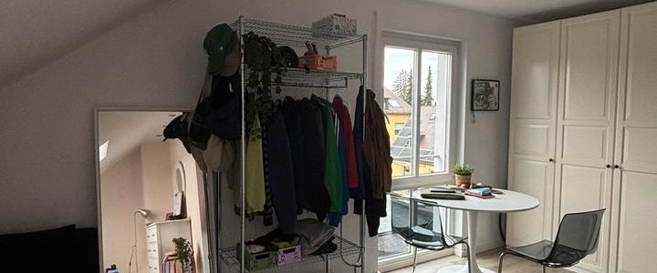 Dachgeschosswohnung - Photo 1