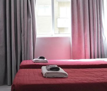 Rua de Faria Guimarães, Porto, Braga 4200-289 - Photo 2