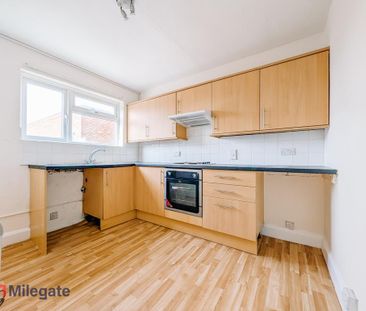 3 bedroom maisonette to rent - Photo 4