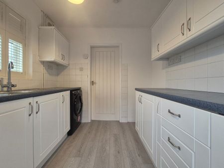 Beachwood Avenue, Wall Heath, Kingswinford, DY6 - Photo 3