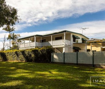 HIGHSET FAMILY HOME WITH HUGE DECK AND YARD!! - Photo 4