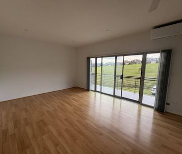 ~Modern Living in a Prime Location~ Available 30/04/2019 - Photo 5