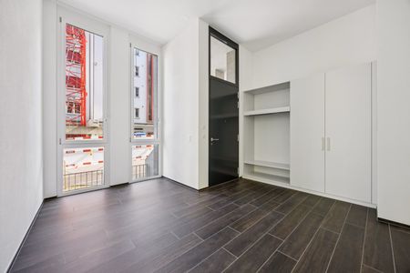 ERSTVERMIETUNG: Moderne Split-Level-Wohnung mit Charme in Zürich-Oerlikon - Foto 2