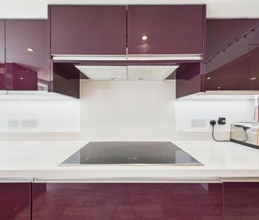 4 bedroom terraced house to rent - Photo 2