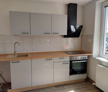 Pronájem bytu 3+1 90 m² - Fotografie 1