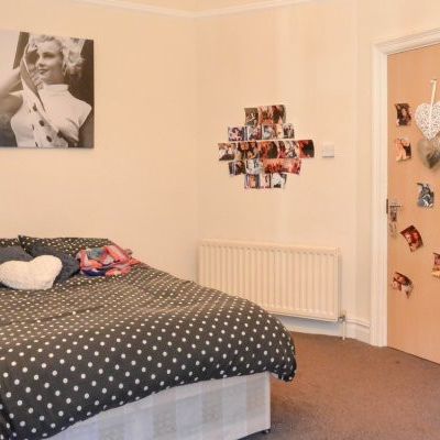 17 Headingley Mount, Leeds, LS6 3EL - Photo 1
