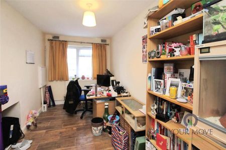 4 bedroom detached house to rent - Photo 4