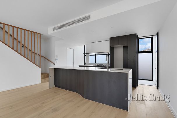 2/18 Becket Avenue, Bentleigh East - Photo 1