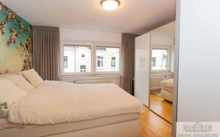 Geräumige 2-Zimmer-Wohnung mit Balkon und eigenem Stellplatz in Düsseldorf Benrath - Foto 4