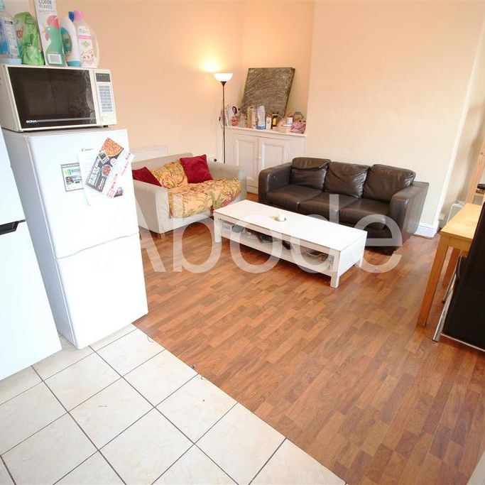 5 bedroom house to rent - Photo 1