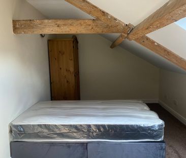 72 Fitzwilliam Street, Huddersfield, HD1 - Photo 1