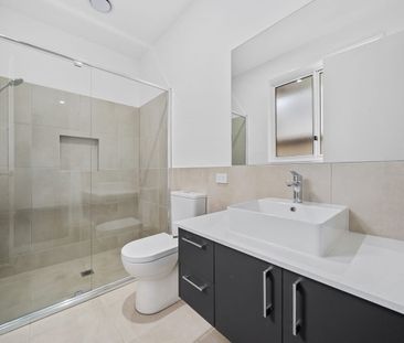 Brand New 4 bedroom with dedicated study. - Photo 5