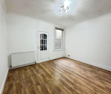 Kent Road, Grays, RM17 - Photo 3