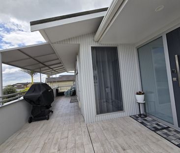 Spacious Four-Bedroom Family Home in Matua - Available February 202... - Photo 4