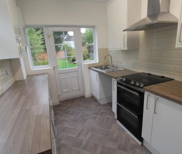 3 bedroom semi-detached house to rent - Photo 5