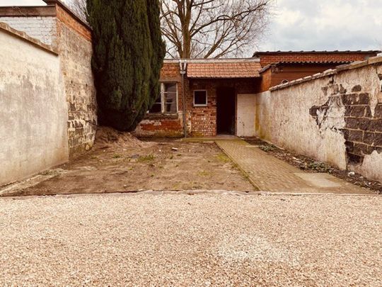 Gerenoveerde woning met 4 slaapkamers en ruime tuin - Photo 1