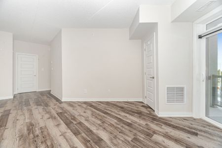 For Lease - 610 Farmstead Drive Unit# 320, Milton, Ontario - Photo 4