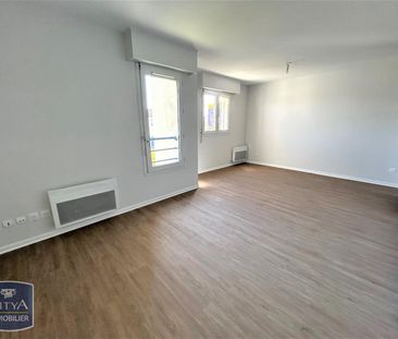 Location Appartement 1 pièce 32m² LILLE 59000 - Photo 2