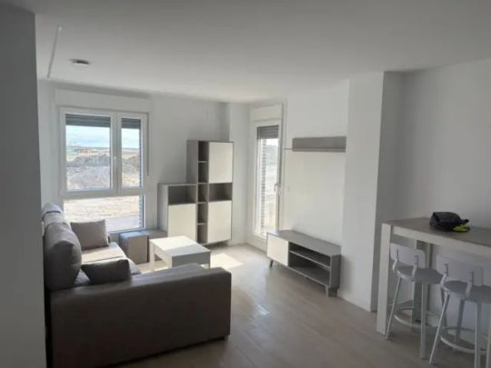 Apartamento en alquiler en Cistérniga - Photo 1