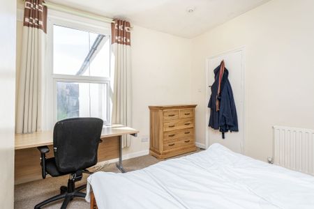 4 bedroom house to rent Baileys Road, Southsea, PO5 - Photo 5