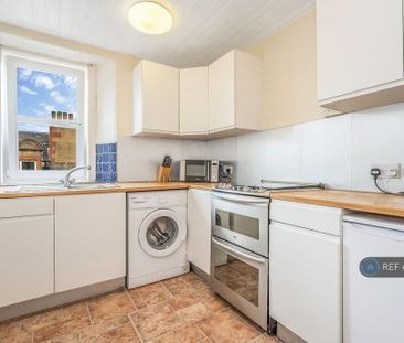 1 bedroom in a flat share to rent - Photo 6