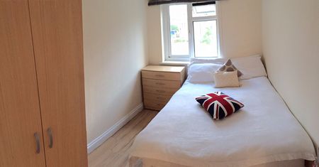 4beds Apartment - Photo 2