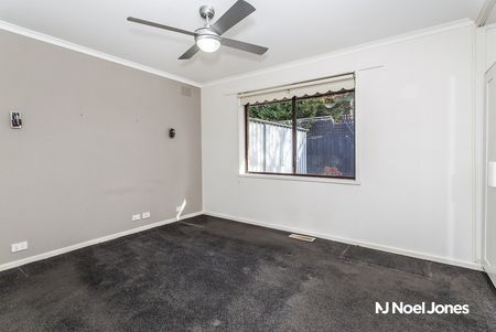 10 Kalonga Road, BALWYN NORTH - Photo 5