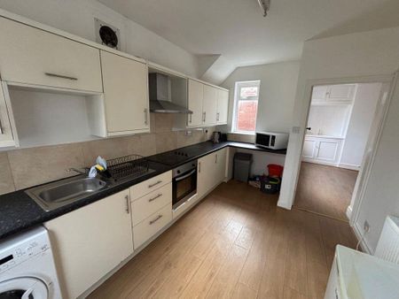 Vicars Lane, Newcastle upon Tyne, Tyne and Wear, NE7 7NS - Photo 5